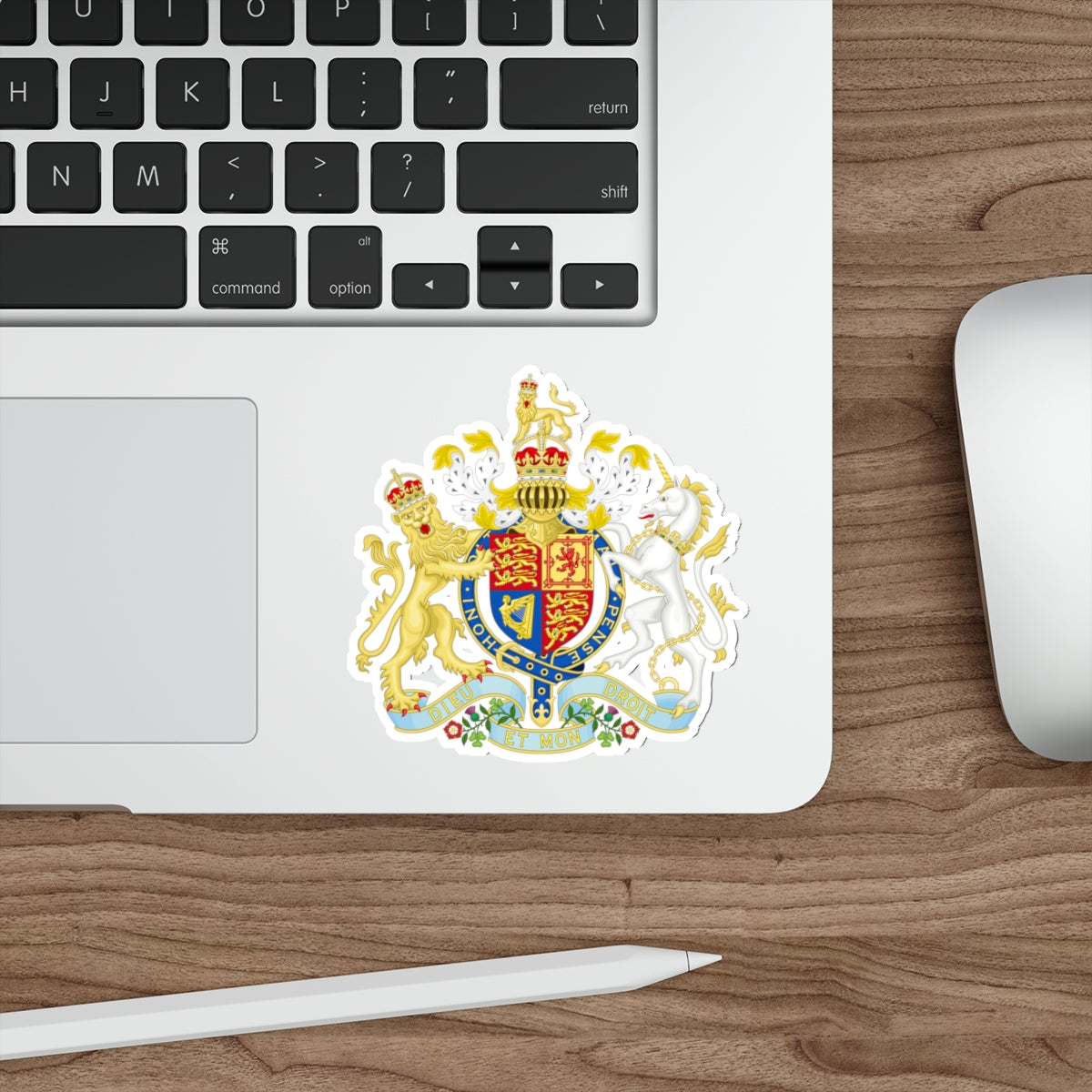 Coat of arms of the United Kingdom (1901-1952) STICKER Vinyl Die-Cut Decal-The Sticker Space